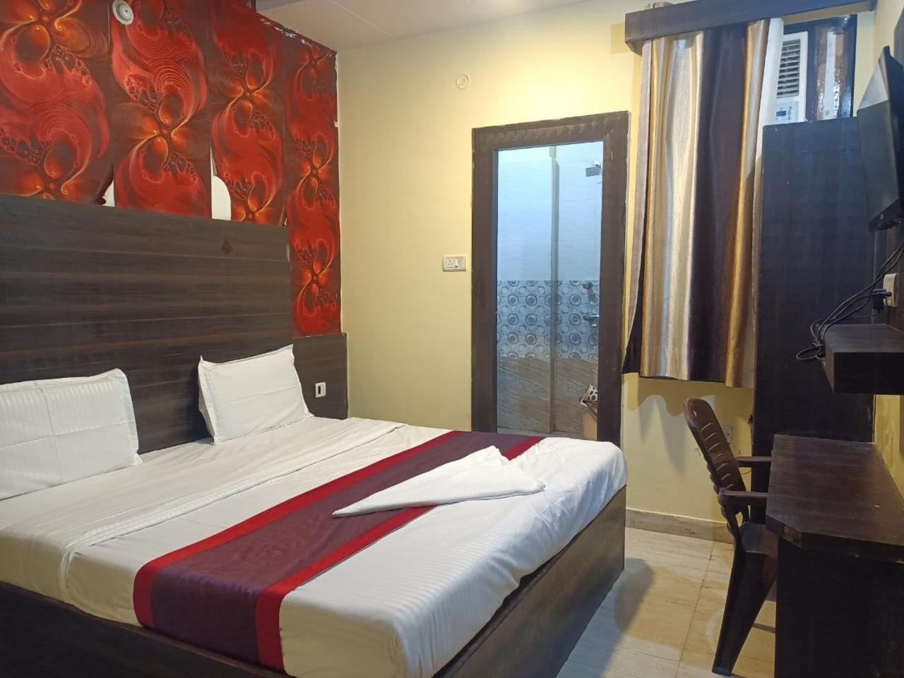 Hotel Park Avenue Lucknow Buitenkant foto