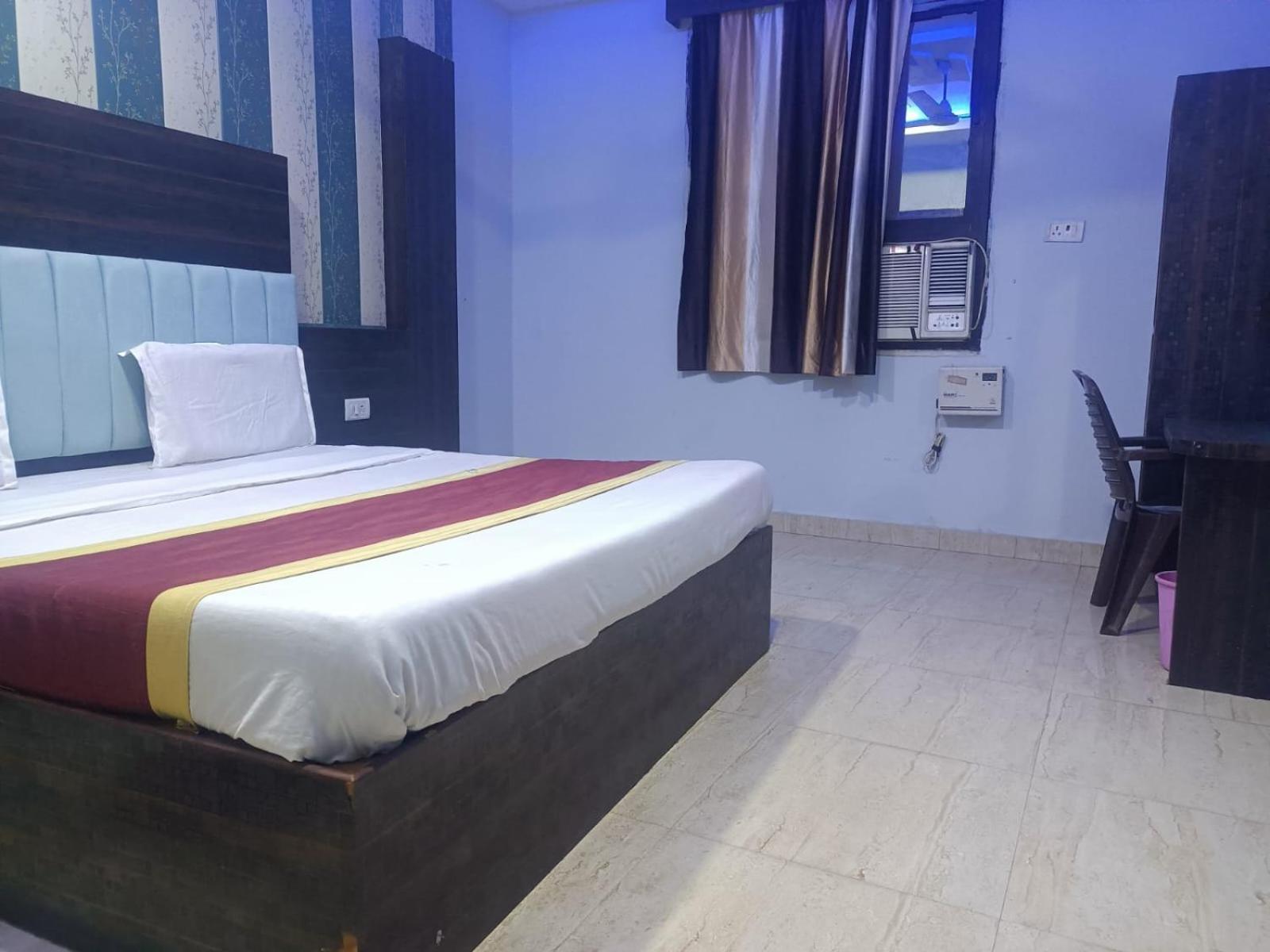 Hotel Park Avenue Lucknow Buitenkant foto
