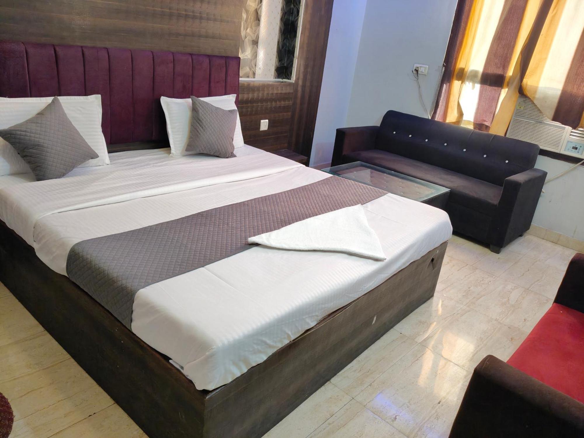 Hotel Park Avenue Lucknow Buitenkant foto